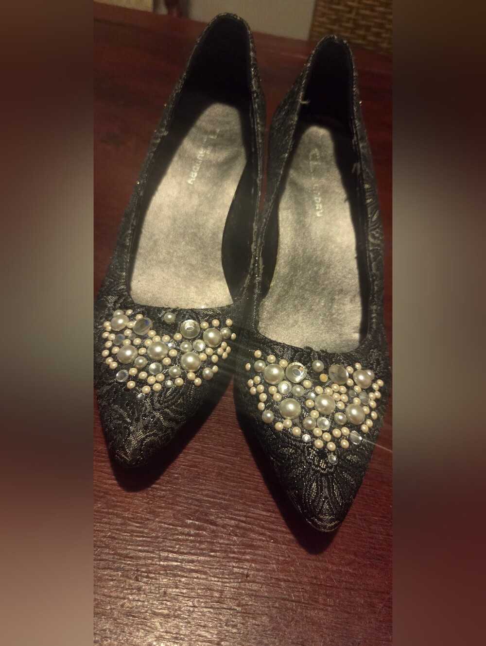 Women's Embellished Black Pointed Toe Flats